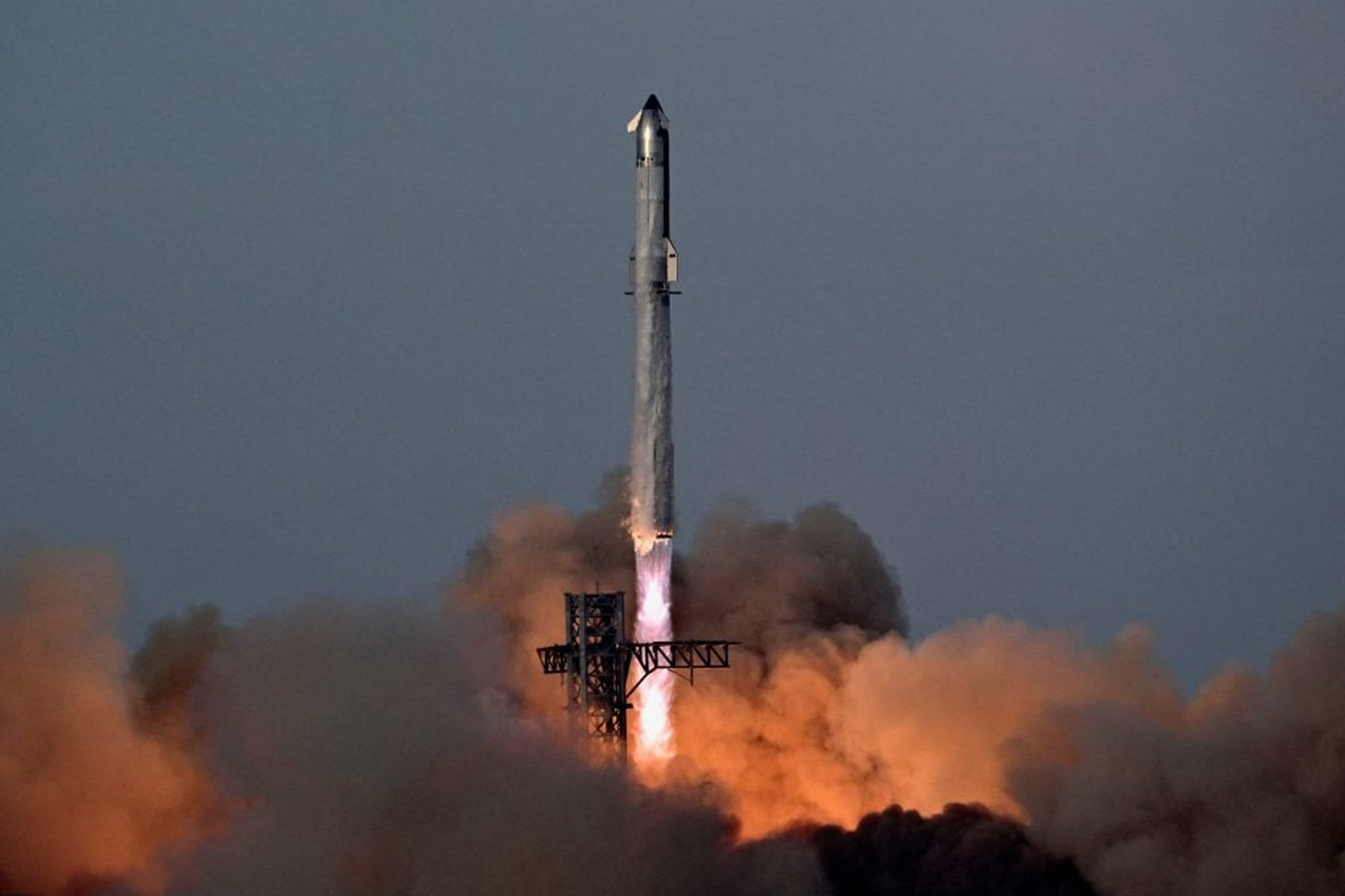 SpaceX Completes Starship 11 Launch Successfully, Meets All Mission Goals