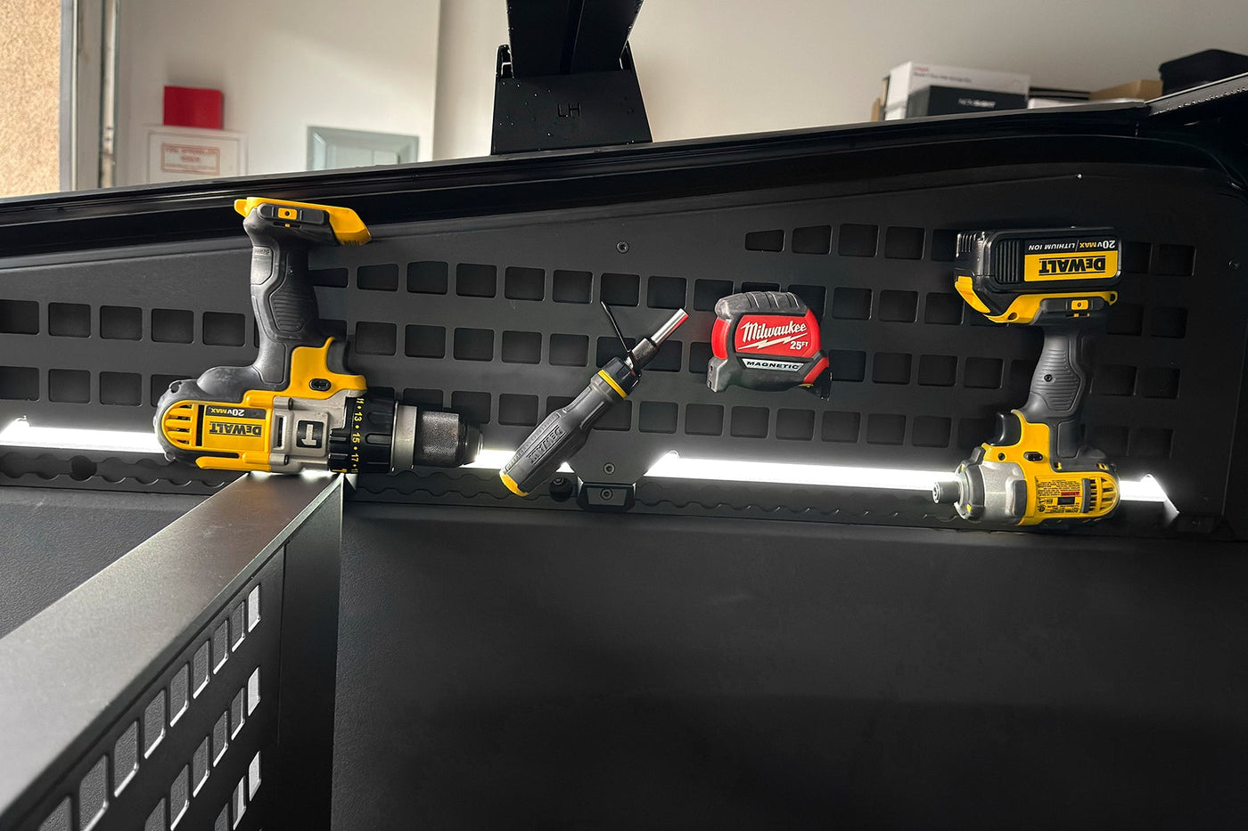 Hansshow Unveils Game-Changing MOLLE System for Tesla Cybertruck Owners Seeking Adventure-Ready Utility