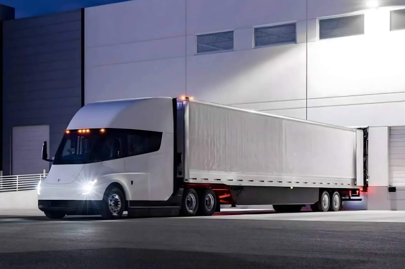 Tesla Semi Has Received Positive Feedback from Veteran Truckers