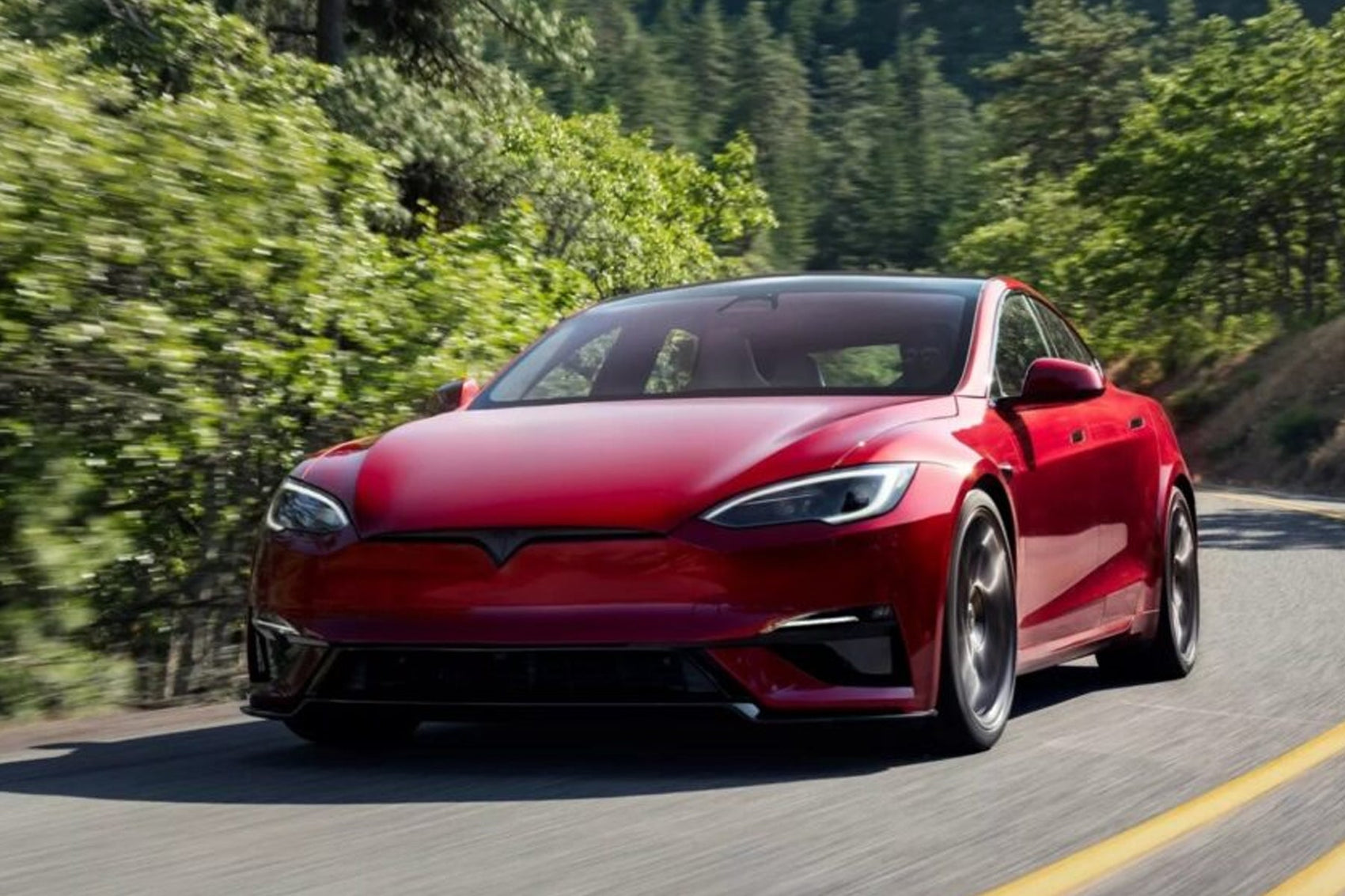 Tesla Boosts Referral Program with Bigger Discounts on Select Vehicles